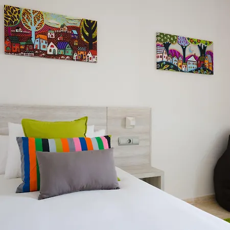 מלון דירות Galeon Playa